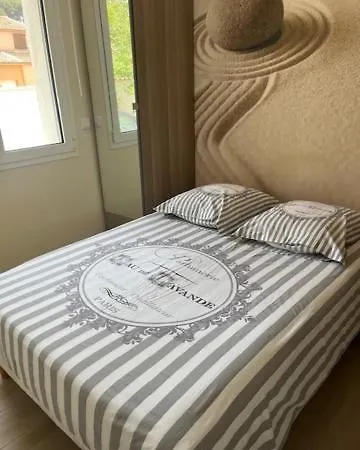 Holiday home L'ostal De Jacou